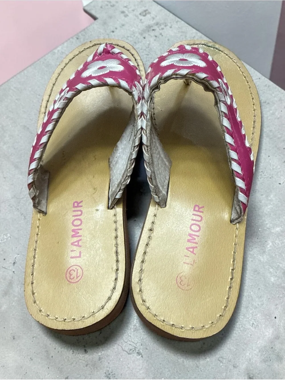 L'Amour Girls Pink Leather Whipstitch Floral Sandals Resort Preppy Size 13